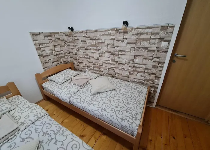 アパート Colovic Raška